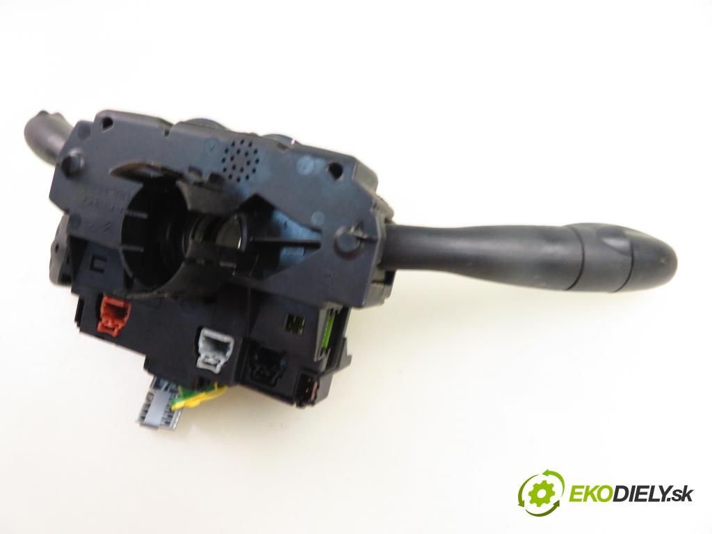 PEUGEOT 307 SW (3H) KOMBI 2005 81,00 1.6 16V - NFU (TU5JP4) 1587,00 páčka/prepínač 96567445XT