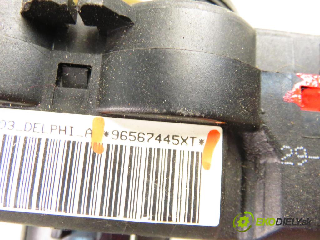 PEUGEOT 307 SW (3H) KOMBI 2005 81,00 1.6 16V - NFU (TU5JP4) 1587,00 páčka/prepínač 96567445XT