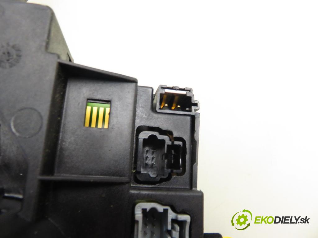 PEUGEOT 307 SW (3H) KOMBI 2005 81,00 1.6 16V - NFU (TU5JP4) 1587,00 páčka/prepínač 96567445XT