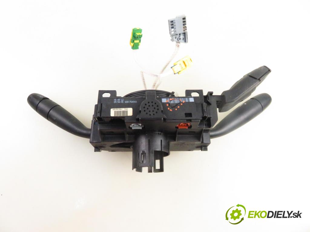 PEUGEOT 307 SW (3H) KOMBI 2005 81,00 1.6 16V - NFU (TU5JP4) 1587,00 páčka/prepínač 96567445XT