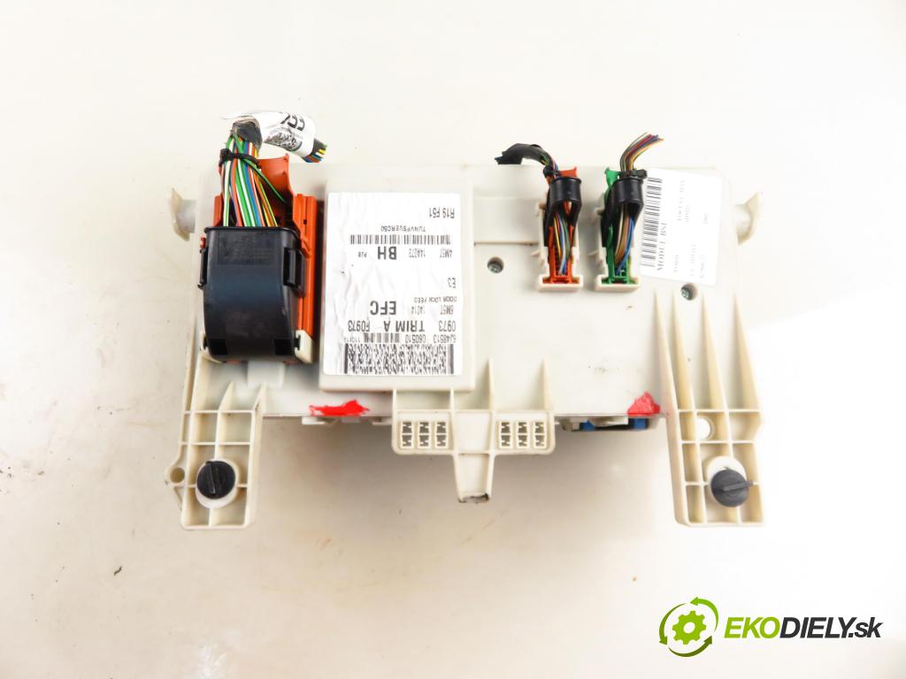 FORD FOCUS C-MAX (DM2) MINIVAN 2005 74,00 1.6 - HWDA 1596,00 MODUL BSI 4M5T14A073BH