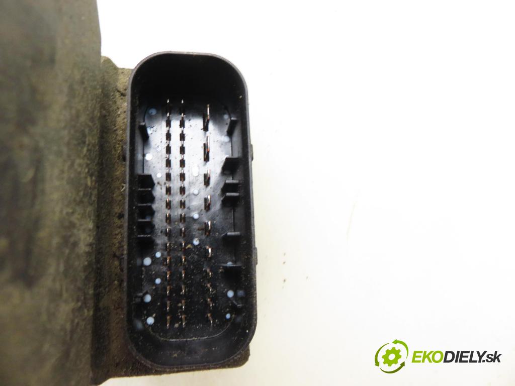 AUDI A4 (8E2, B6) SEDAN 2001 96,00 1.9 TDI PD 130 - AWX 1896,00 Pumpa ABS 0265950011 ; 0265225048 (Pumpa ABS)