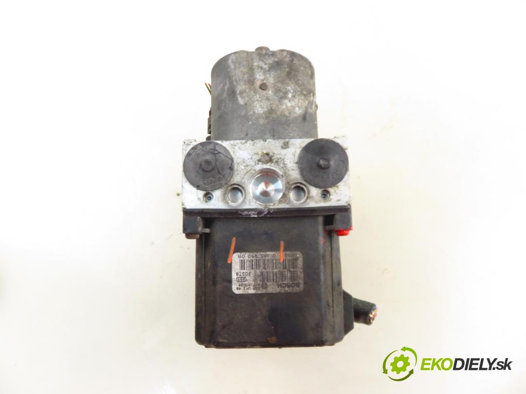AUDI A4 (8E2, B6) SEDAN 2001 96,00 1.9 TDI PD 130 - AWX 1896,00 Pumpa ABS 0265950011 ; 0265225048 (Pumpa ABS)