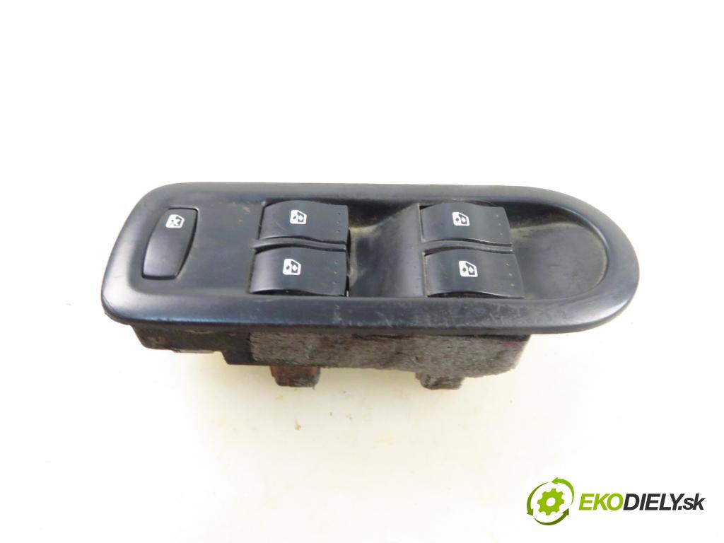 RENAULT SCENIC II (JM0/1_) MINIVAN 2007 0,00 1.9 dCi (JM14) - F9Q 804 1870,00 Panel ovládania okien 156018070C