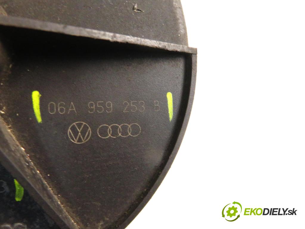SEAT ALTEA (5P1) HB 2005 75,00 1.6 102 1595,00 pumpa vzduchu 72273803 ; 06A959253B ; 06A131333C