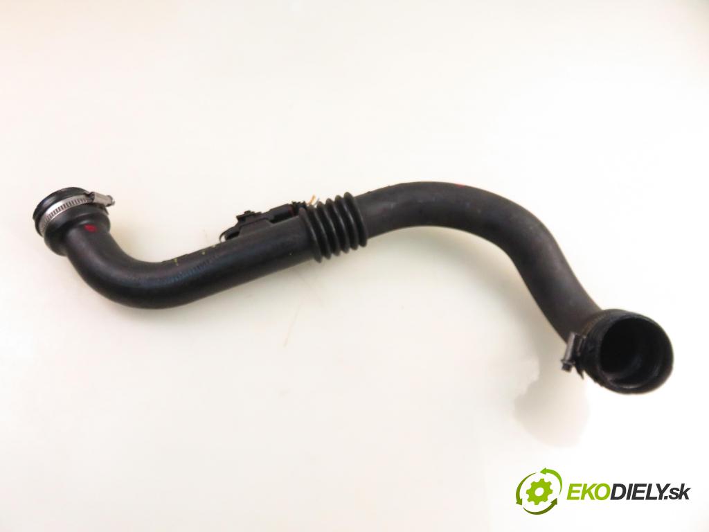 RENAULT MEGANE II (BM0/1_, CM0/1_) HB 2003 88,00 1.9 dCi 120 - F9Q 800 1870,00 Rúra intercoolera turba 8200201617B ; 8200363471