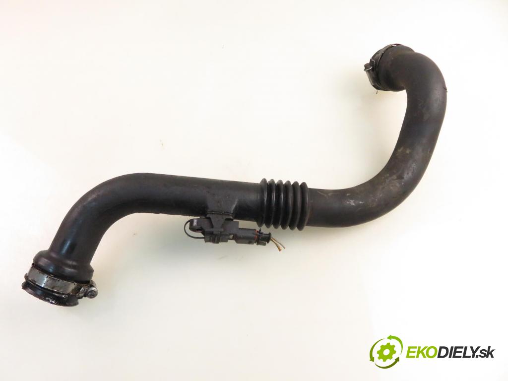 RENAULT MEGANE II (BM0/1_, CM0/1_) HB 2003 88,00 1.9 dCi 120 - F9Q 800 1870,00 Rúra intercoolera turba 8200201617B ; 8200363471