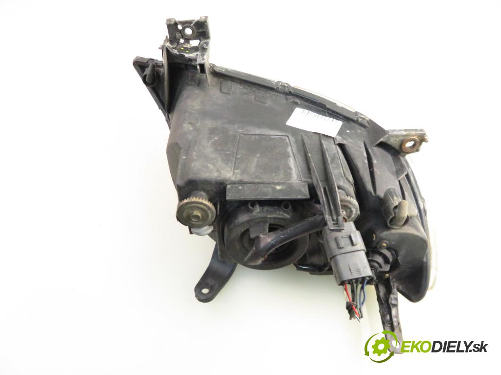 MAZDA 2 (DY) HB 2005 50,00 1.4 CD - F6JA 1399,00 Svetlo LP 3M7113W030AG