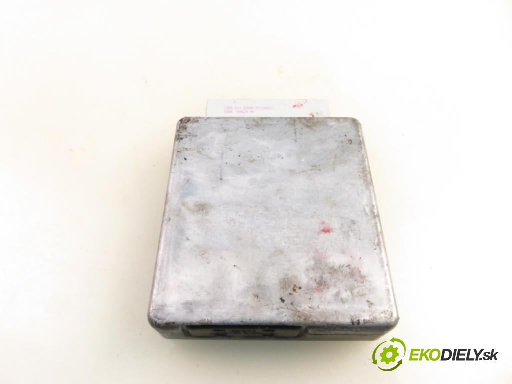 FORD FOCUS Turnier (DNW) KOMBI 2003 74,00 1.6 16V - FYDB 1596,00 Riadiaca jednotka Motor 2S4A12A650UC