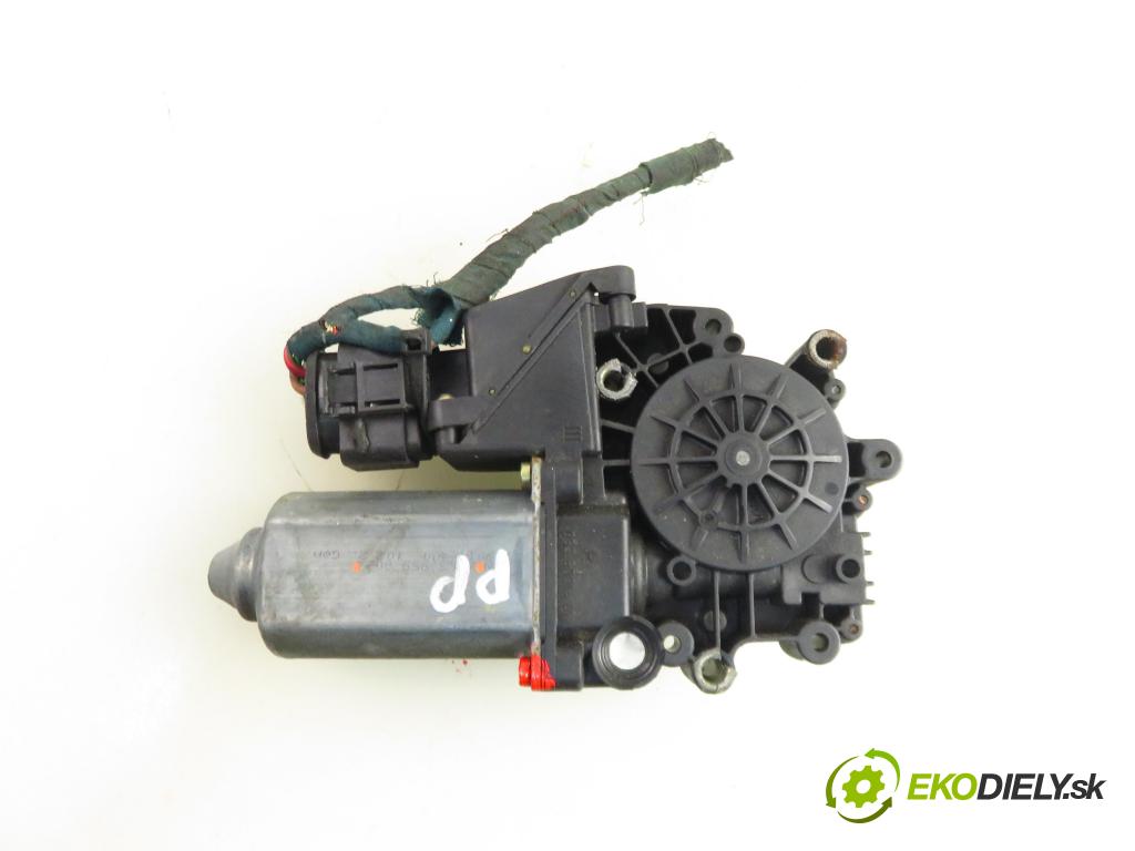 AUDI A3 (8L1) HB 2002 96,00 1.9 TDI quattro - ASZ 1896,00 motorek sťahovaní oken PP 8L3959802