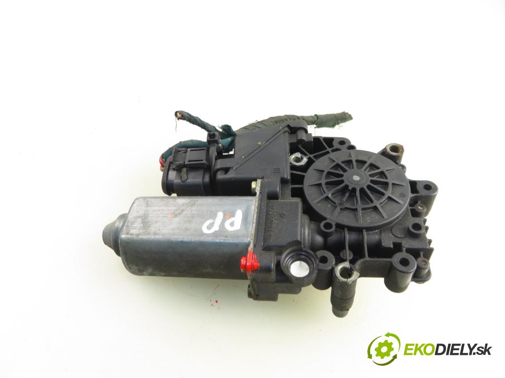 AUDI A3 (8L1) HB 2002 96,00 1.9 TDI quattro - ASZ 1896,00 motorek sťahovaní oken PP 8L3959802