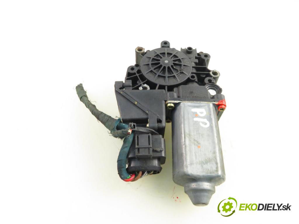 AUDI A3 (8L1) HB 2002 96,00 1.9 TDI quattro - ASZ 1896,00 motorek sťahovaní oken PP 8L3959802