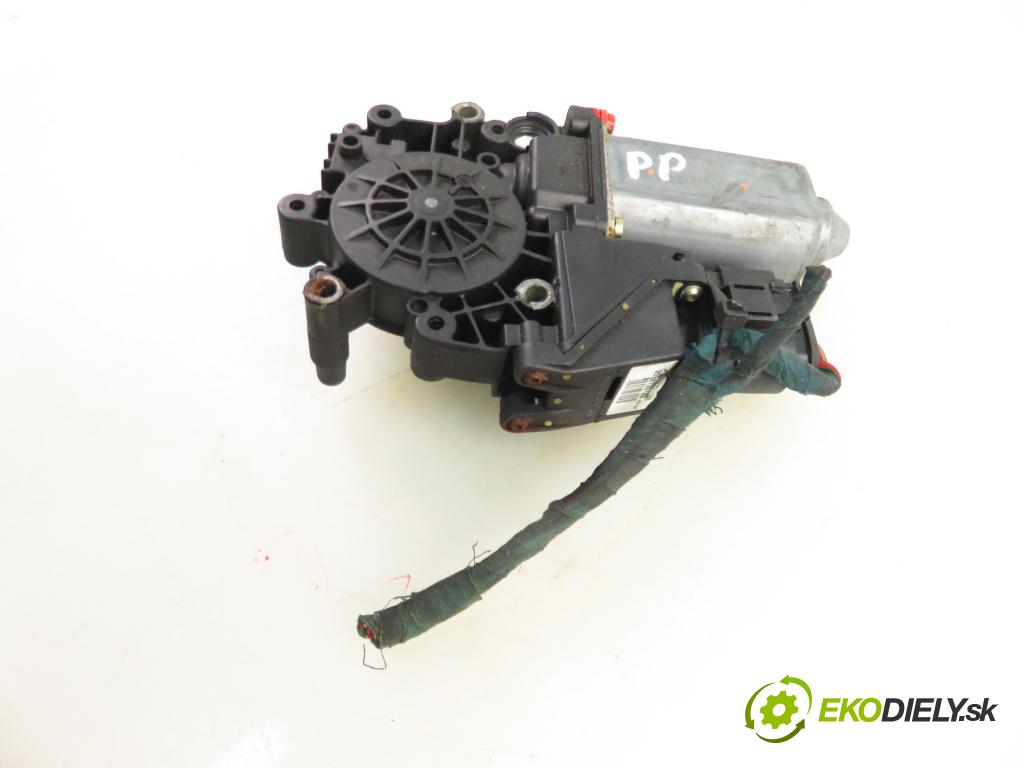 AUDI A3 (8L1) HB 2002 96,00 1.9 TDI quattro - ASZ 1896,00 motorek sťahovaní oken PP 8L3959802