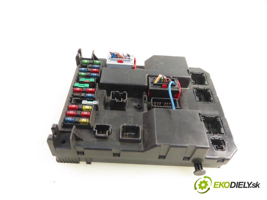 PEUGEOT 307 (3A/C) HB 2003 79,00 2.0 HDi 110 - RHS 1997,00 MODUL BSI 9651196880 ; 9651197580