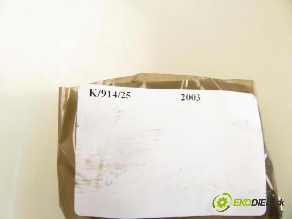 TOYOTA COROLLA Verso (_E12_) MINIVAN 2003 66,00 2.0 D-4D (CDE120_) - 1CD-FTV 1995,00 KOMPRESOR: klimatizácie 2473002190 (Kompresor klimatizácie)