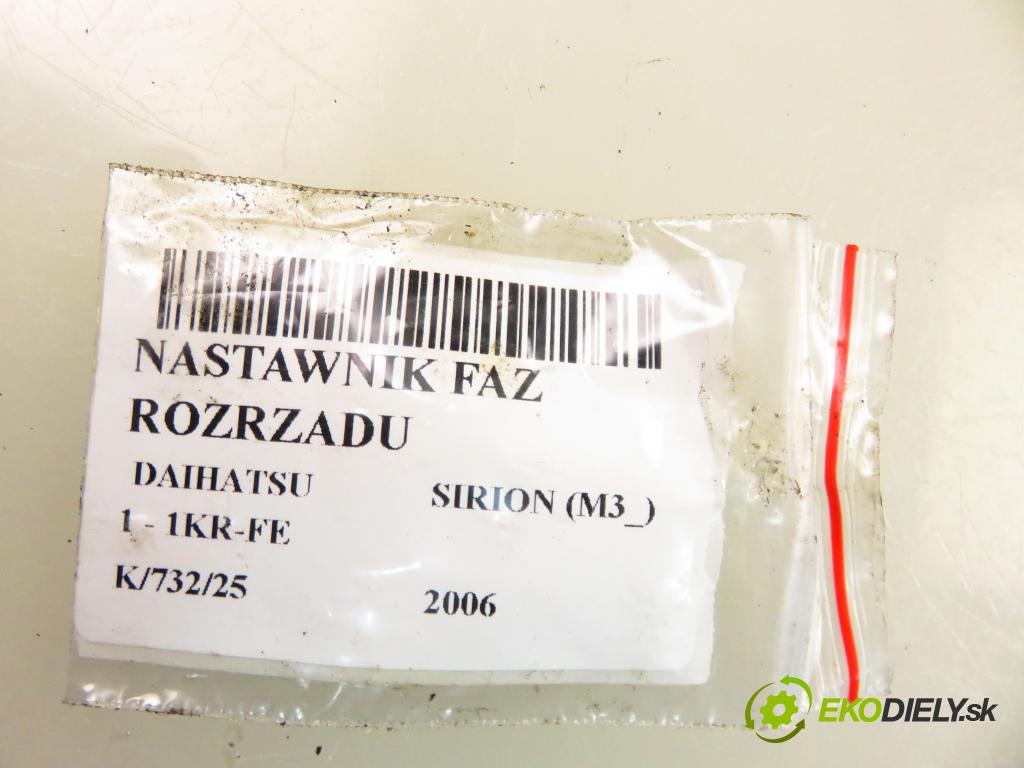 DAIHATSU SIRION (M3_) HB 2006 51,00 1 - 1KR-FE 998,00 Nastavovač časovania Vačkový hriadeľ: 340020 (Motor a príslušenstvo ostatné)
