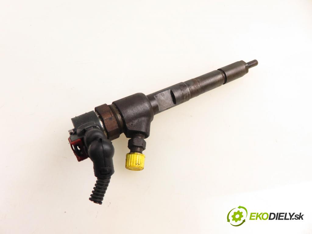 OPEL CORSA D (S07) HB 2011 70,00 1.3 CDTI - A 13 DTE 1248,00 vstrekovač 0445110326 (Vstrekovač paliva)