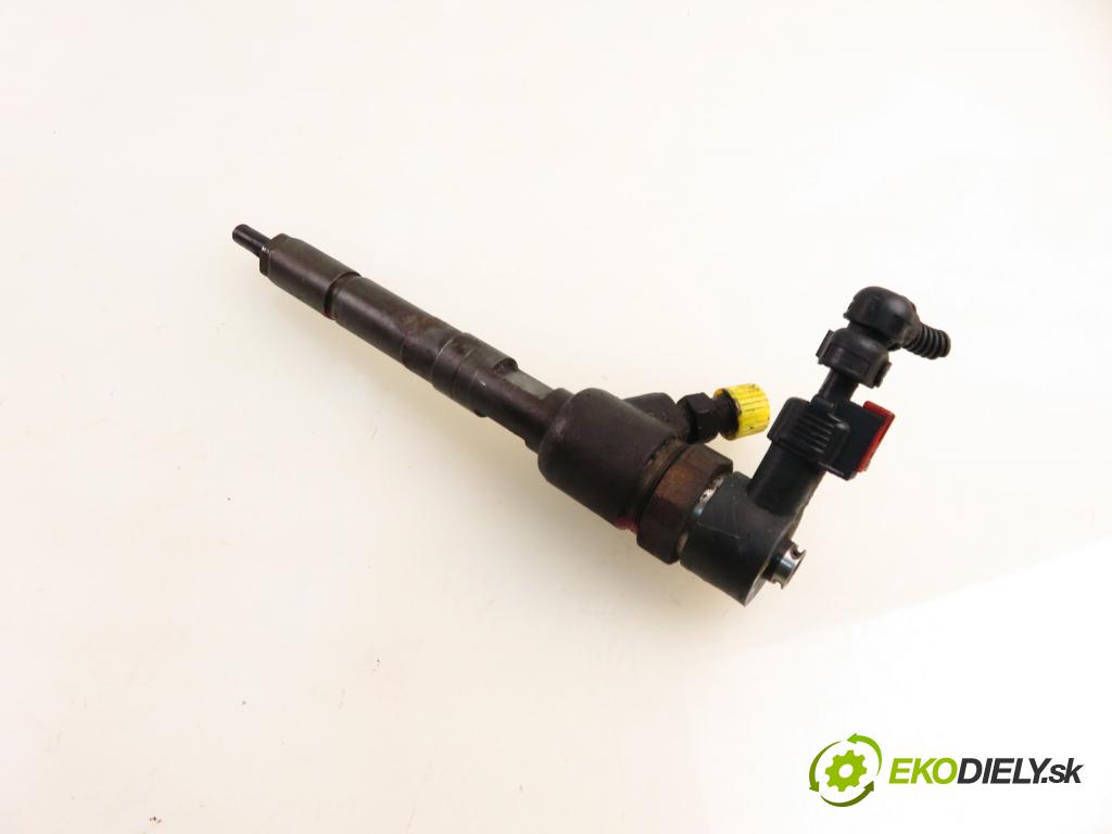 OPEL CORSA D (S07) HB 2011 70,00 1.3 CDTI - A 13 DTE 1248,00 vstrekovač 0445110326 (Vstrekovač paliva)