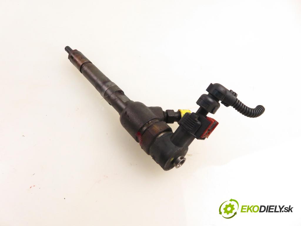 OPEL CORSA D (S07) HB 2011 70,00 1.3 CDTI - A 13 DTE 1248,00 vstrekovač 0445110326 (Vstrekovač paliva)