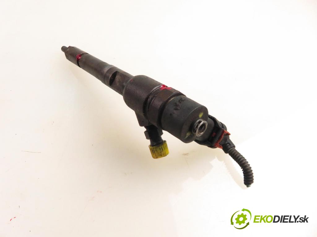 OPEL CORSA D (S07) HB 2011 70,00 1.3 CDTI - A 13 DTE 1248,00 vstrekovač 0445110326 (Vstrekovač paliva)