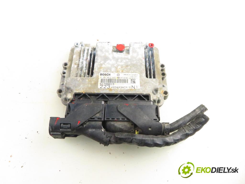 FIAT DOBLO Cargo (223_) FURGON 2008 77,00 1.9 JTD 105 - 223 B1.000 1910,00 Riadiaca jednotka Motor 51798819 ; 0281012865