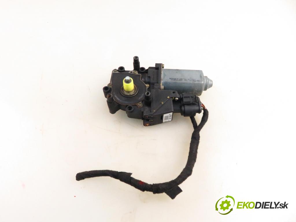 AUDI A3 (8L1) HB 2002 96,00 1.9 TDI quattro - ASZ 1896,00 motorek sťahovaní oken LP 8L3959801