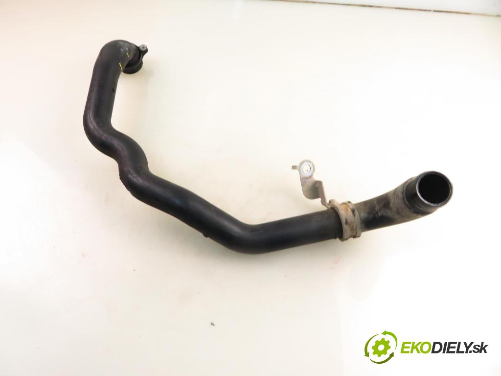 OPEL CORSA D (S07) HB 2011 70,00 1.3 CDTI - A 13 DTE 1248,00 Rúra intercoolera turba 2003933F