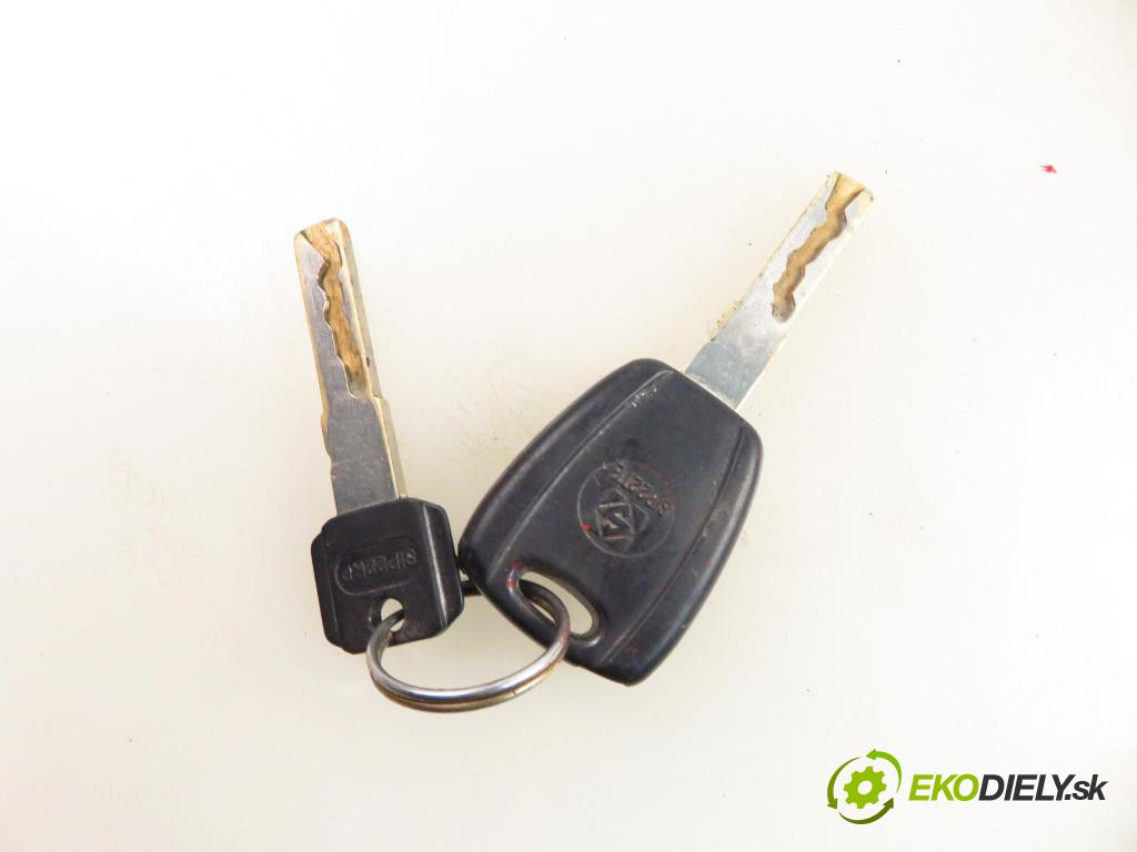CITROEN NEMO Skrzynia (AA_) FURGON 2008 50,00 1.4 HDi - 8HS (DV4TED) 1398,00 spínačka 51799409 (Spínací skříňky a klíče)
