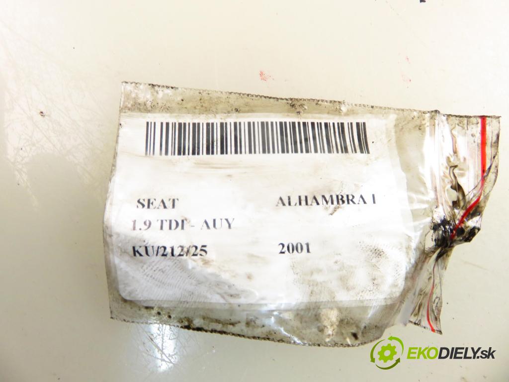 SEAT ALHAMBRA (7V8, 7V9) MINIVAN 2001 85,00 1.9 TDI PD 115 - AUY 1896,00 vstříkovač 038130073AK ; 0414720038 (Vstřikovač paliva)