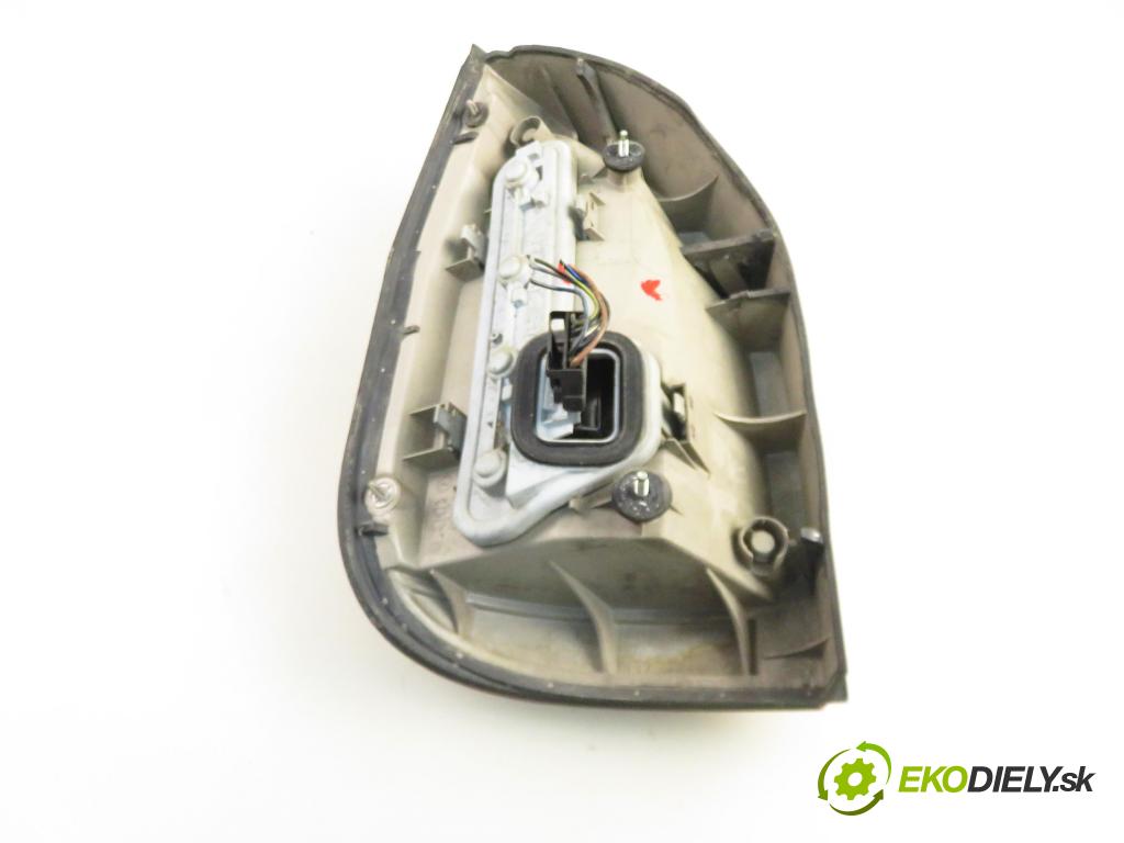 OPEL ZAFIRA A Nadwozie Wielkopojemne (MPV) (T98) MINIVAN 1999 92,00 1.8 16V 125 - Z 18 XE 1796,00 Svetlo pravé zadné