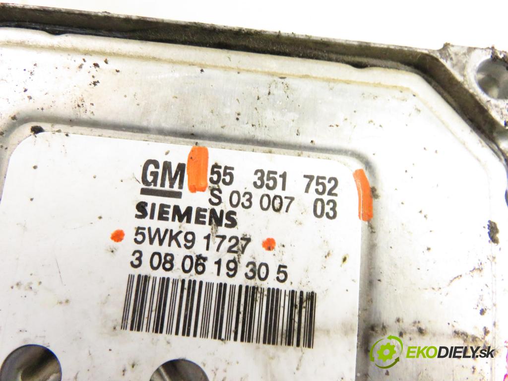 OPEL ZAFIRA A Nadwozie Wielkopojemne (MPV) (T98) MINIVAN 1999 92,00 1.8 16V 125 - Z 18 XE 1796,00 Riadiaca jednotka Motor 55351752 ; S0300703 ; 5WK91727