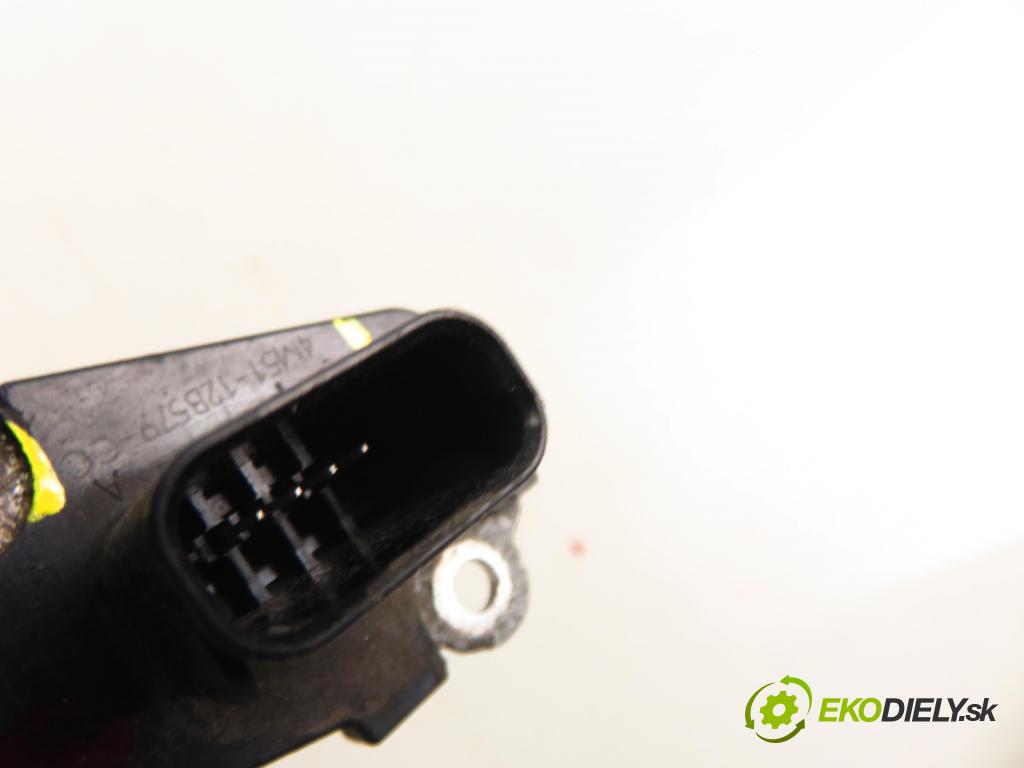 FORD FOCUS II Turnier (DA_, FFS, DS) KOMBI 2007 85,00 1.8 TDCi - KKDA 1753,00 váha vzduchu vzduchu 4M5112B579CC