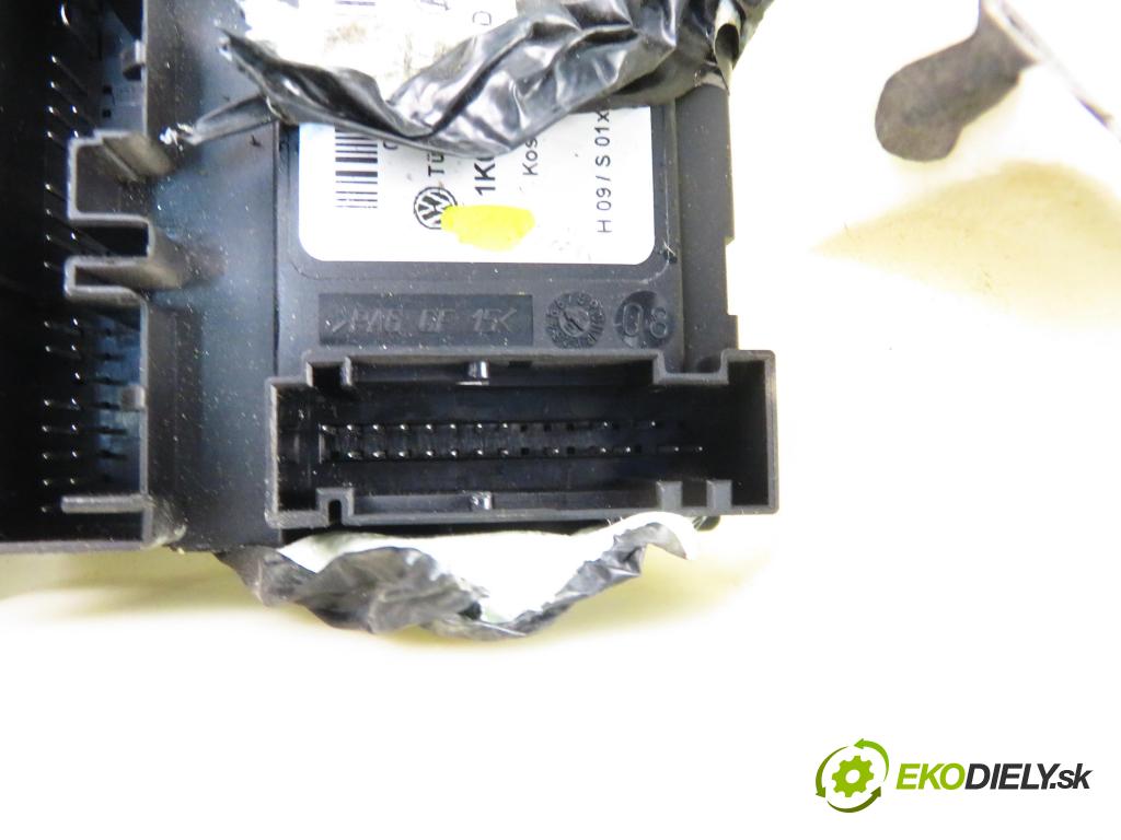 SEAT ALTEA (5P1) HB 2004 77,00 1.9 TDI - BKC 1896,00 mechanismus oken 1K0959739D ; 5P0837401A