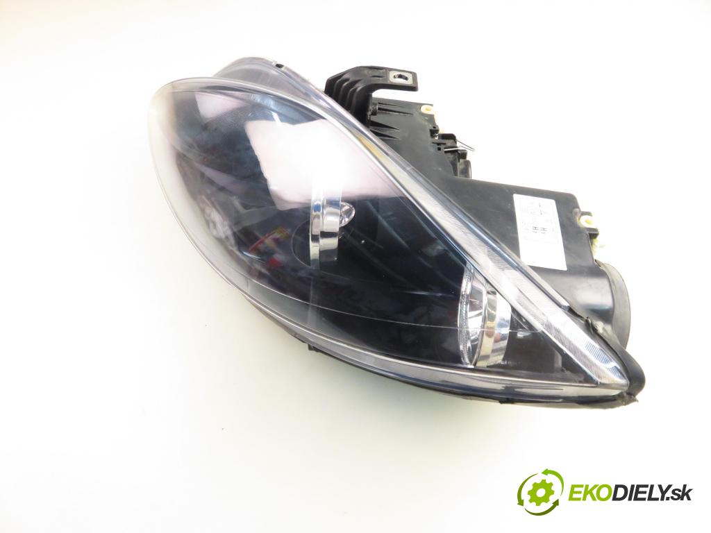 SEAT ALTEA (5P1) HB 2004 77,00 1.9 TDI - BKC 1896,00 Svetlo LP
