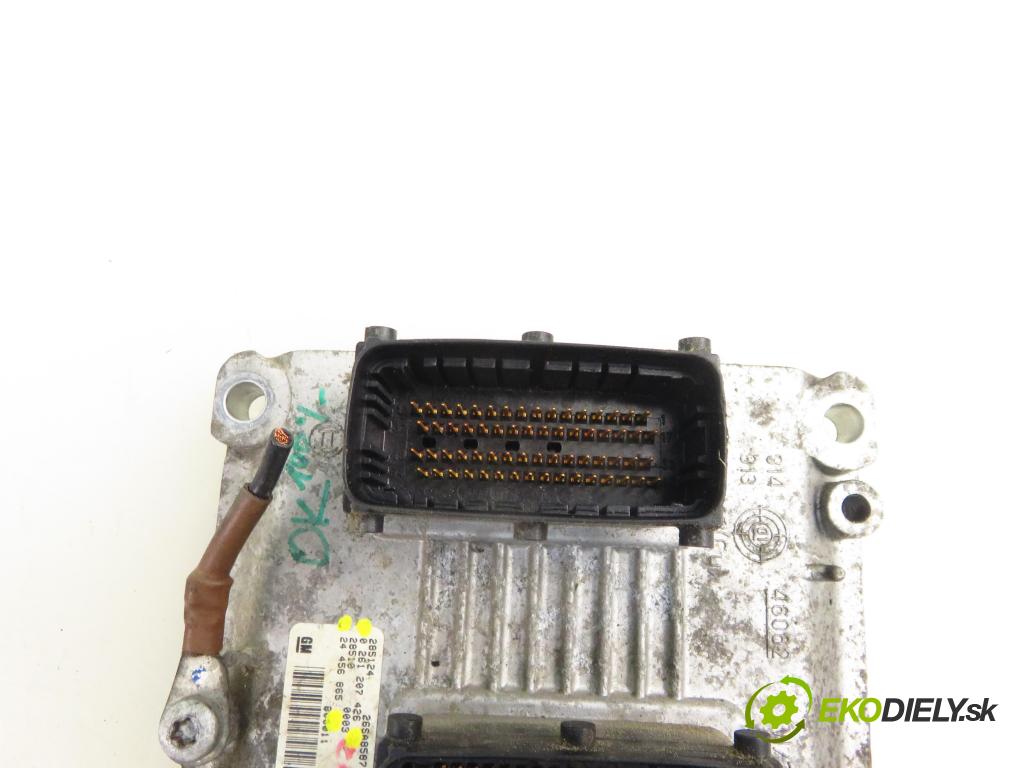 OPEL CORSA C (X01) HB 2004 55,00 1.2 16V 75 - Z 12 XE 1199,00 Riadiaca jednotka Motor 24456865 ; 0261207426