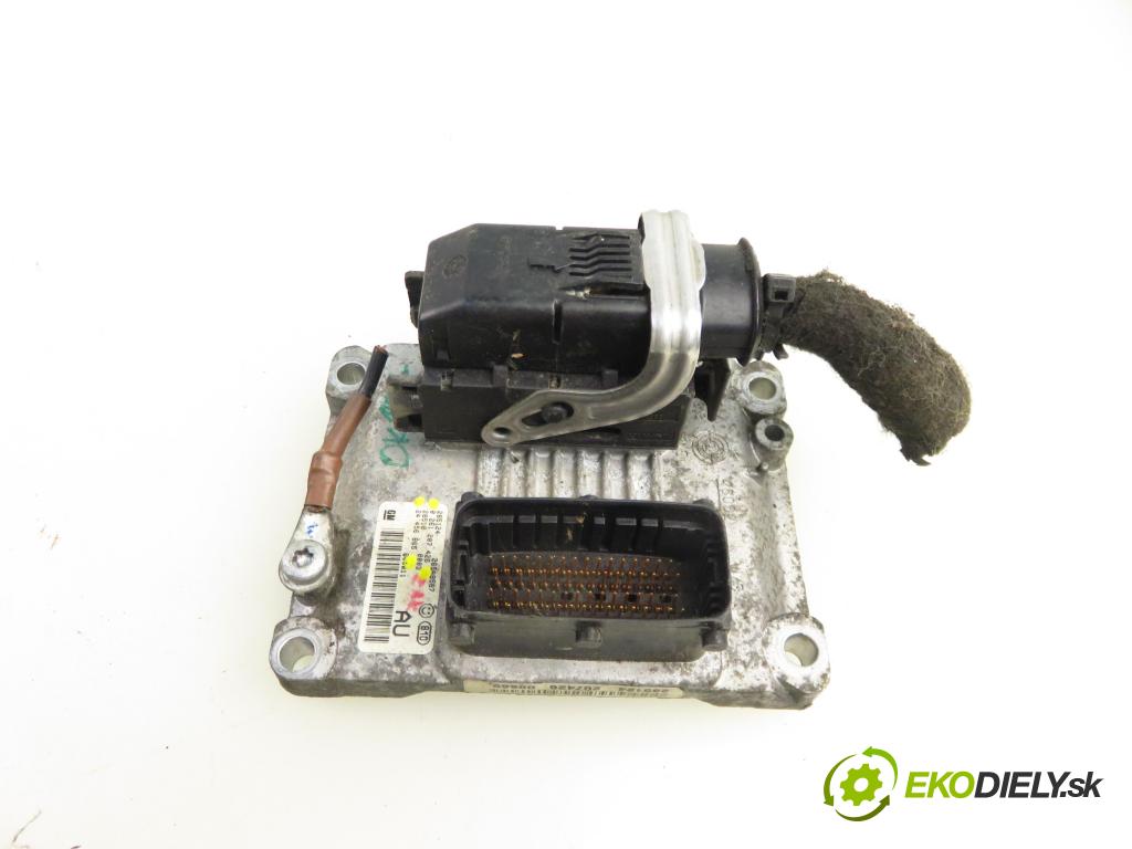 OPEL CORSA C (X01) HB 2004 55,00 1.2 16V 75 - Z 12 XE 1199,00 Riadiaca jednotka Motor 24456865 ; 0261207426