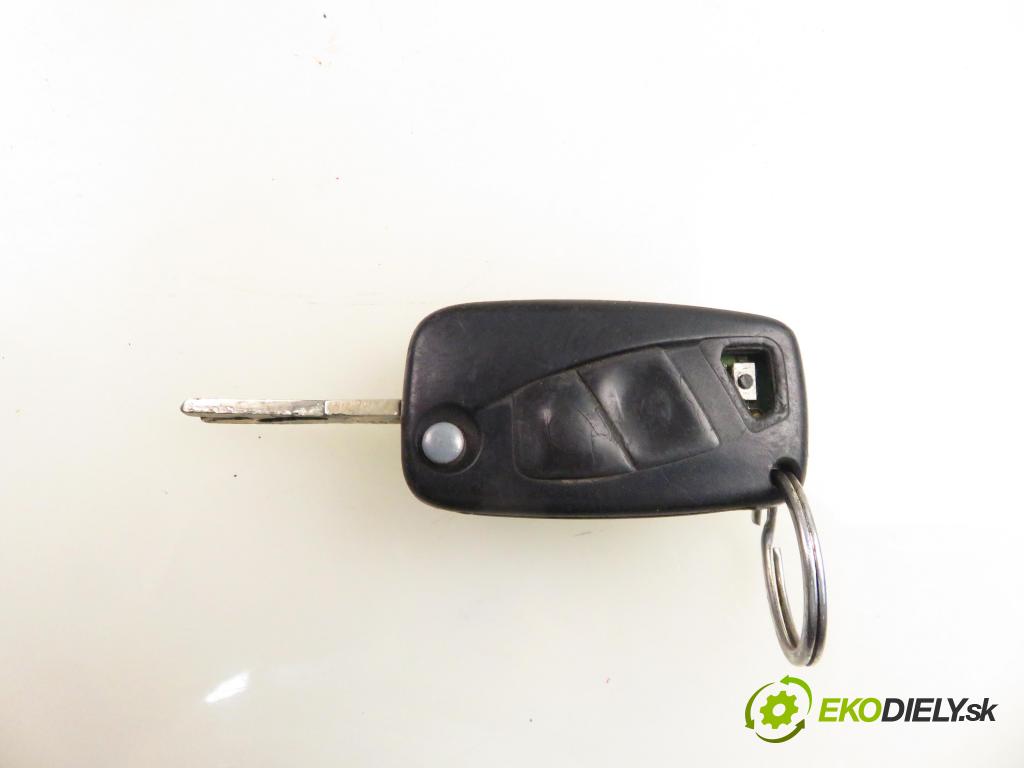 FIAT LINEA (323_) SEDAN 2007 0,00 1.3 D Multijet - 199 A2.000 1248,00 spinačka 01098401 ; 51799409 (Spínacia skrinka)