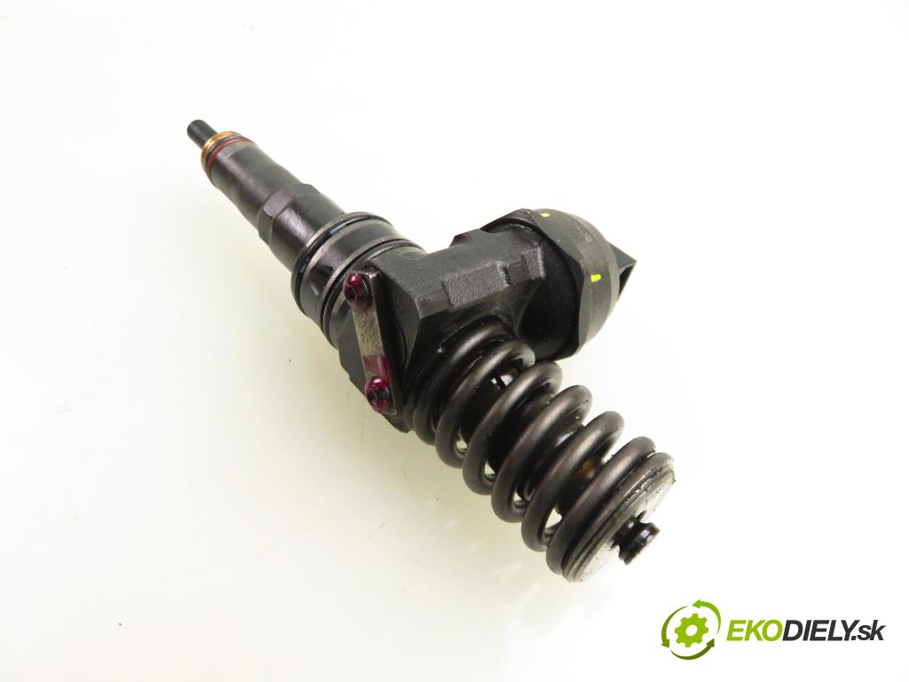 SEAT IBIZA III (6L1) HB 2009 59,00 1.4 TDI - BMS 1422,00 Vstrekovač 038130073BP ; 0414720314 (Vstrekovač paliva)