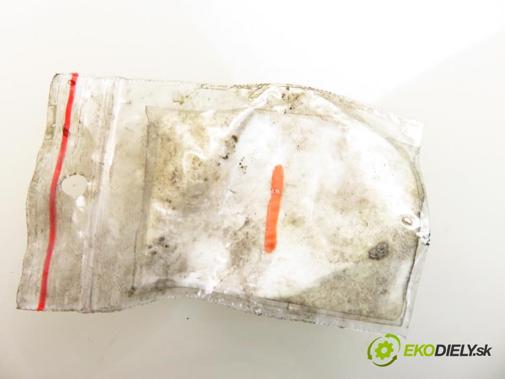 SEAT IBIZA III (6L1) HB 2009 59,00 1.4 TDI - BMS 1422,00 Vstrekovač 038130073BP ; 0414720314 (Vstrekovač paliva)