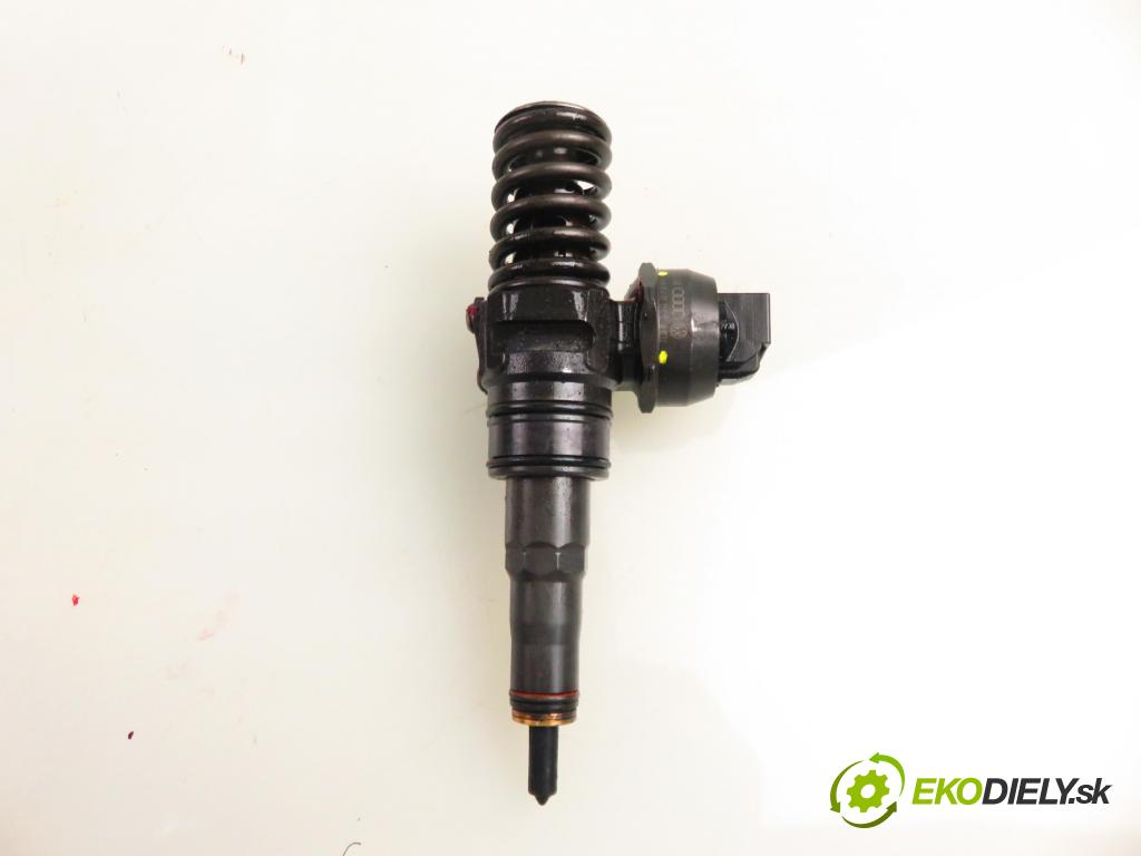 SEAT IBIZA III (6L1) HB 2009 59,00 1.4 TDI - BMS 1422,00 Vstrekovač 038130073BP ; 0414720314 (Vstrekovač paliva)