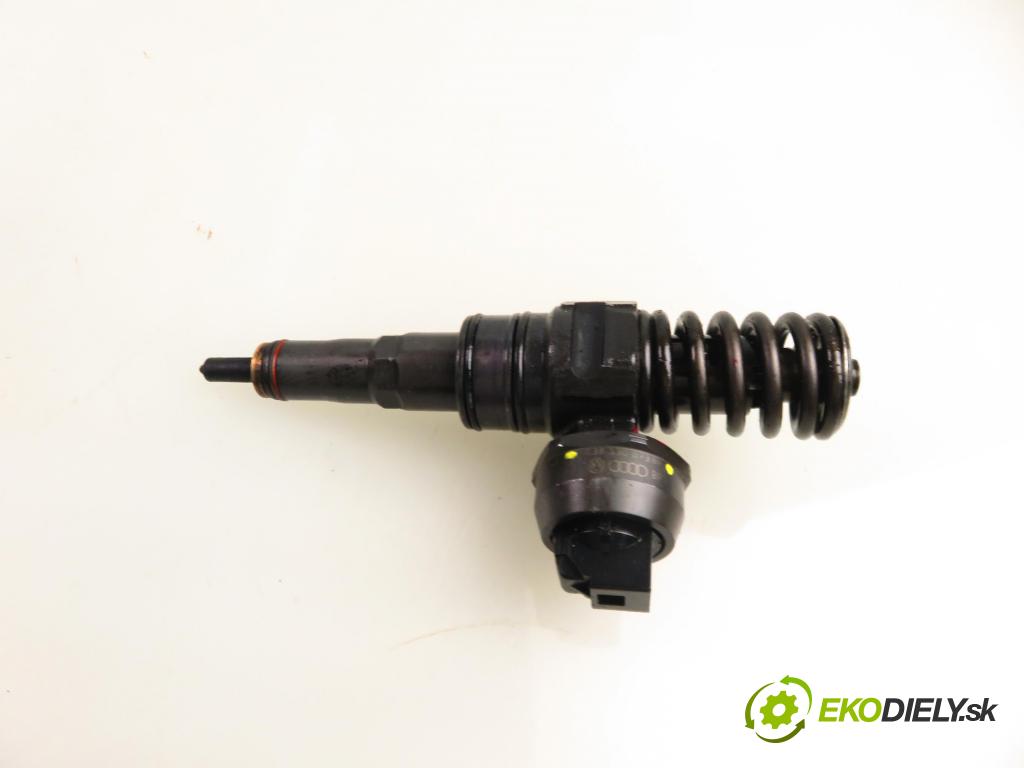 SEAT IBIZA III (6L1) HB 2009 59,00 1.4 TDI - BMS 1422,00 Vstrekovač 038130073BP ; 0414720314 (Vstrekovač paliva)