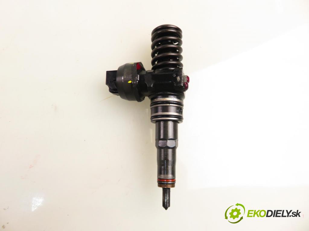 SEAT IBIZA III (6L1) HB 2009 59,00 1.4 TDI - BMS 1422,00 Vstrekovač 038130073BP ; 0414720314 (Vstrekovač paliva)