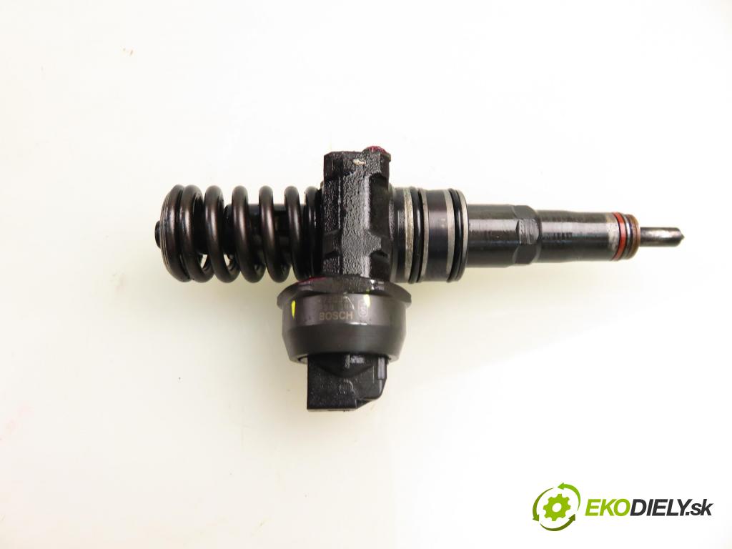 SEAT IBIZA III (6L1) HB 2009 59,00 1.4 TDI - BMS 1422,00 Vstrekovač 038130073BP ; 0414720314 (Vstrekovač paliva)