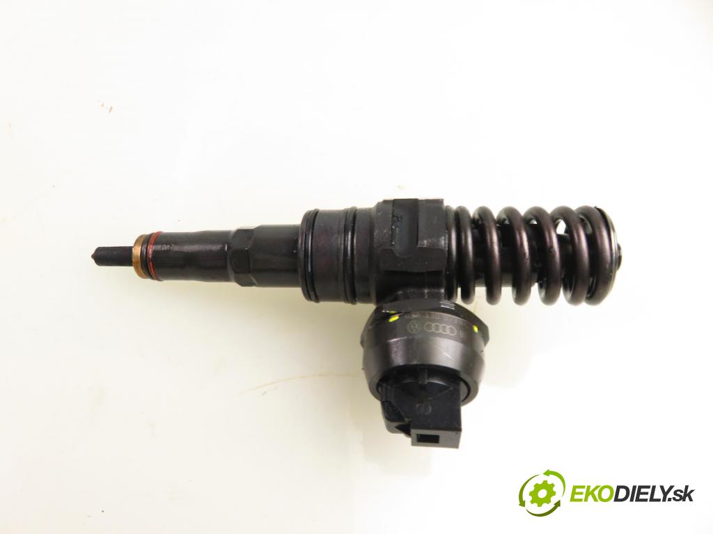 SEAT IBIZA III (6L1) HB 2009 59,00 1.4 TDI - BMS 1422,00 Vstrekovač 038130073BP ; 0414720314 (Vstrekovač paliva)