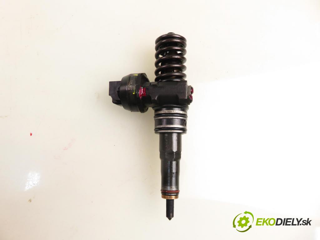 SEAT IBIZA III (6L1) HB 2009 59,00 1.4 TDI - BMS 1422,00 Vstrekovač 038130073BP ; 0414720314 (Vstrekovač paliva)