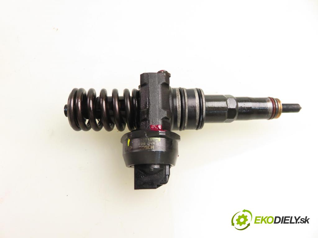 SEAT IBIZA III (6L1) HB 2009 59,00 1.4 TDI - BMS 1422,00 Vstrekovač 038130073BP ; 0414720314 (Vstrekovač paliva)