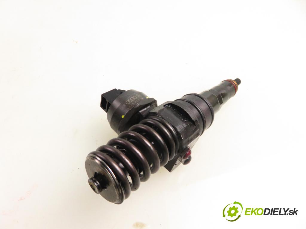 SEAT IBIZA III (6L1) HB 2009 59,00 1.4 TDI - BMS 1422,00 Vstrekovač 038130073BP ; 0414720314 (Vstrekovač paliva)