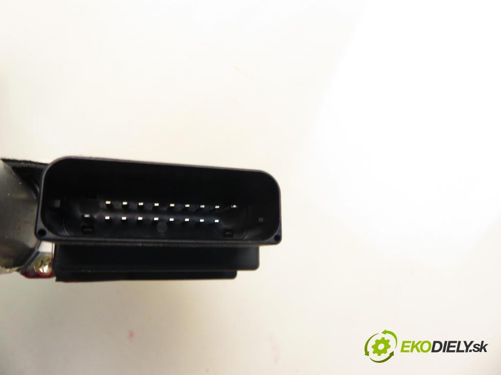 SEAT ALTEA (5P1) HB 2004 77,00 1.9 TDI - BKC 1896,00 mechanismus oken PTE 1K0959704B ; 5P0839402