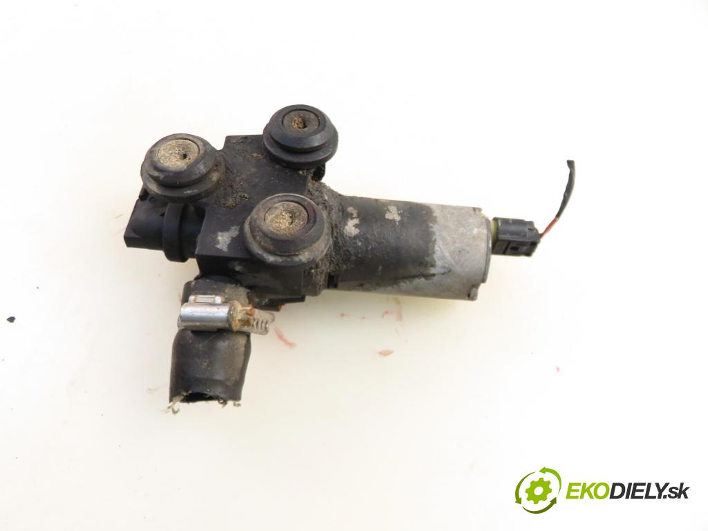BMW 3 Touring (E91) KOMBI 2008 105,00 318 d 143 1995,00 pumpa vody elektrická 0392020097