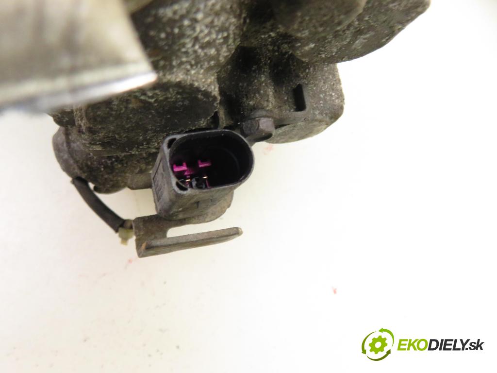 SKODA FABIA I Combi (6Y5) KOMBI 2007 59,00 1.4 16V - BUD 1390,00 KOMPRESOR: klimatizácie 6QO820808 (Kompresor klimatizácie)